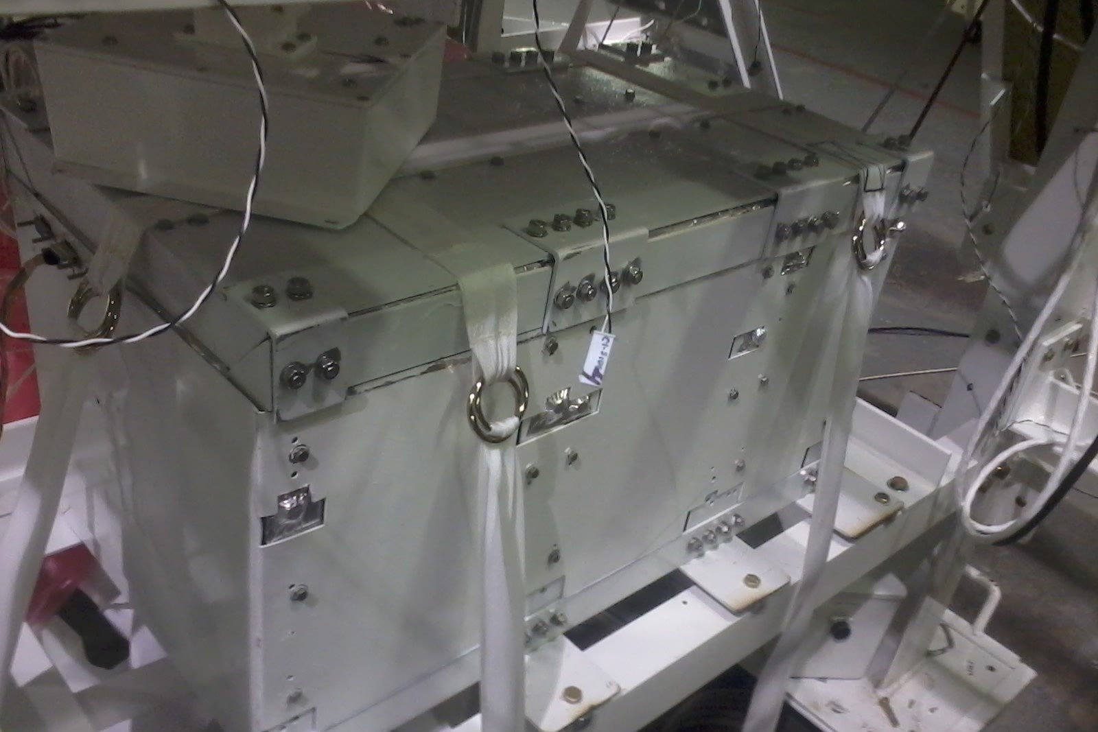 PIXQUI instalado en la gondola de la NASA previo a vuelo